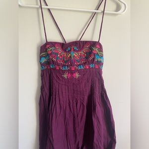 Looks like Free People but no tag. Cotton embroidered top fits med / lg